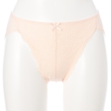 サーモンピンク