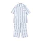 スモークグリーン