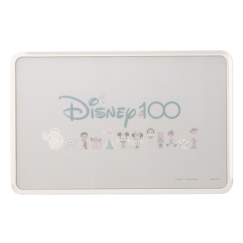 ディズニー１００周年　カッティングボード　グリーン