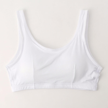 セブンプレミアムライフスタイル　ボディクーラー女児カップ付きハーフトップ