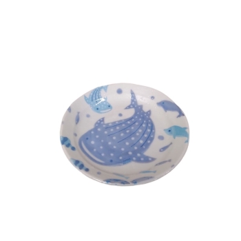 ３５　小皿　波間の甚兵衛