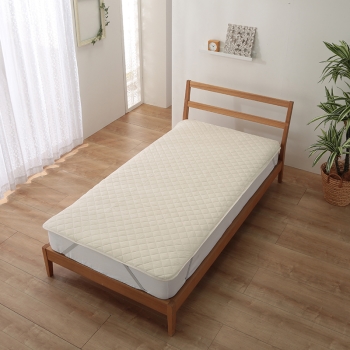 西川の敷パッド　セミダブル　アウトラスト素材で季節を問わず心地の良い睡眠を！