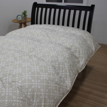 西川　羽毛掛けふとん　シングル　ダウン８５％、フェザー１５％　ベージュ